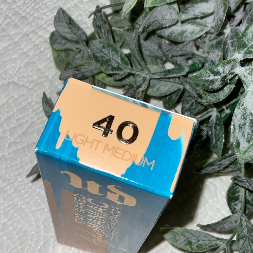 Urban Decay Stay Naked Maniac Tinted Glow Hydrator # 40 - Picture 4 of 7